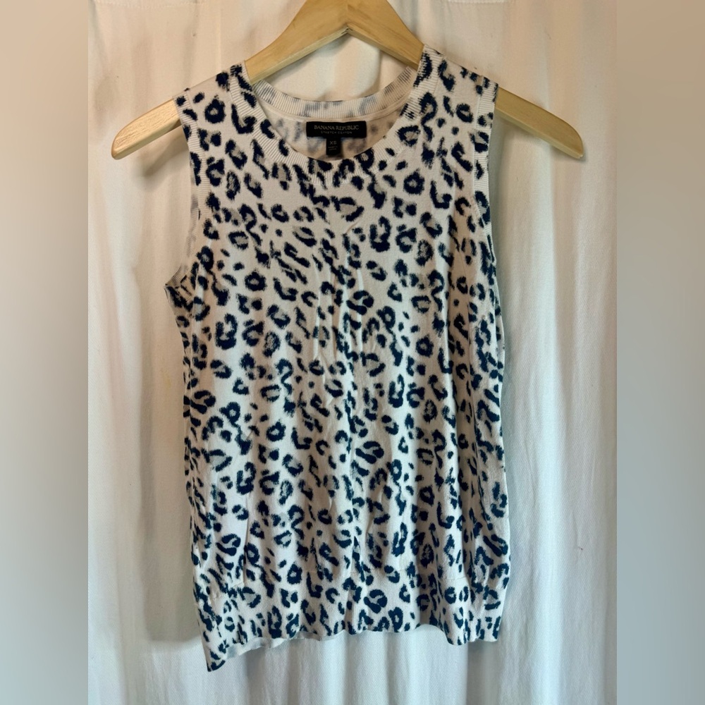 Banana Republic Blue and White Animal Print Knit Tank Top